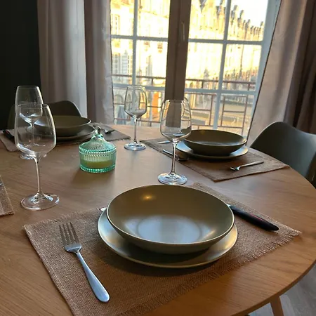 The View 65 Grand Place Superbe Vue Avec Jaccuzi Appartamento Arras